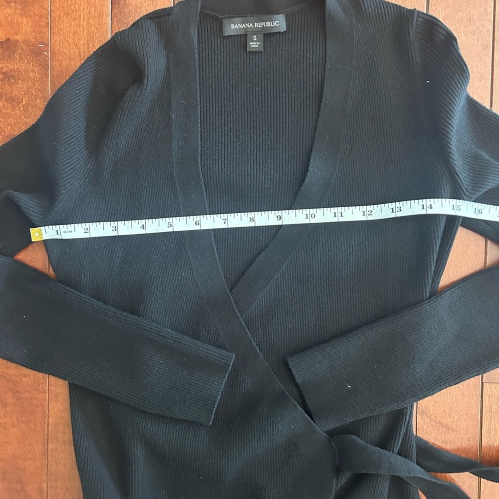 Banana Republic Women's Long Black Ribbed Sweater Wrap Size Small - Picture 12 of 12